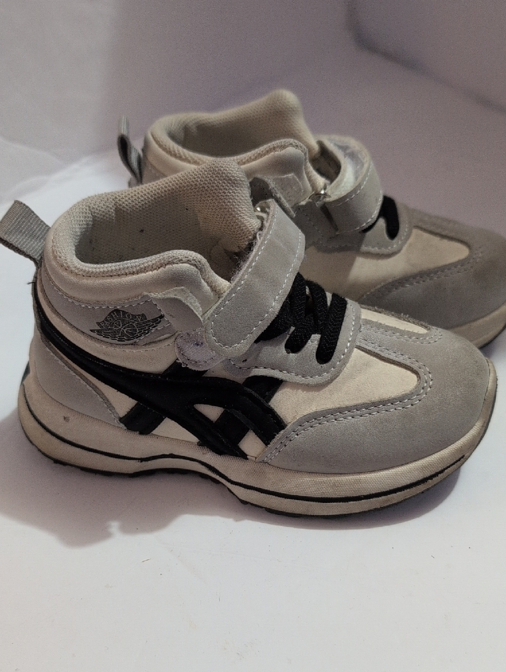 Kids Gray and Black Athletic Sneakers with Velcro Strap